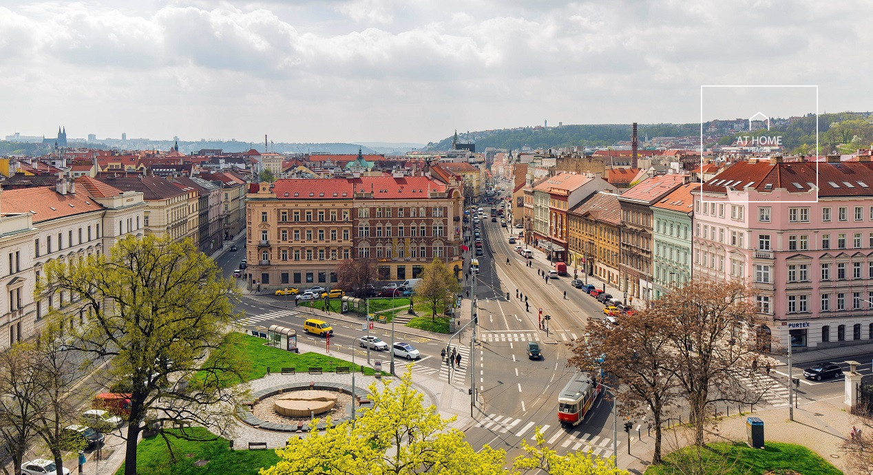 Luxusní byt v domě v neo- renesančním stylu, Újezd