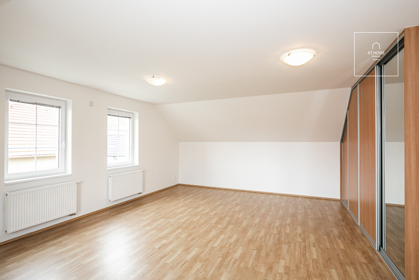 Spacious 5-bedroom family house, Pod Valem II., Průhonice