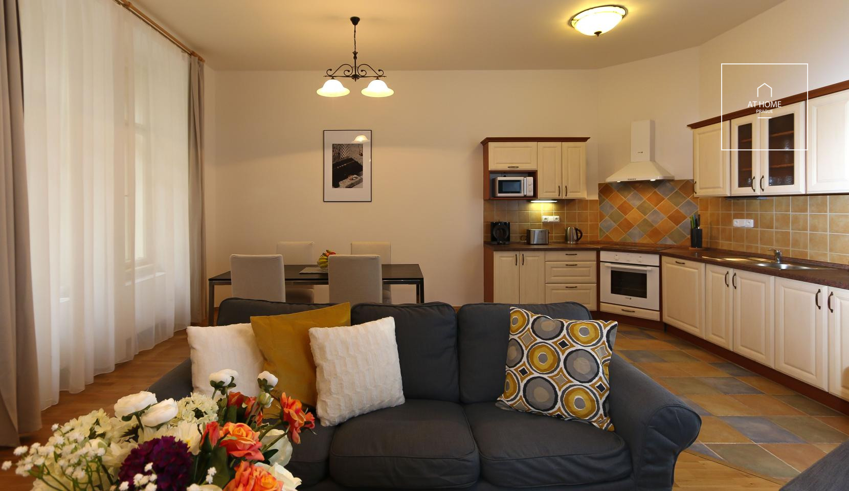 2-bedroom apartment on the ground floor, Vinohrady