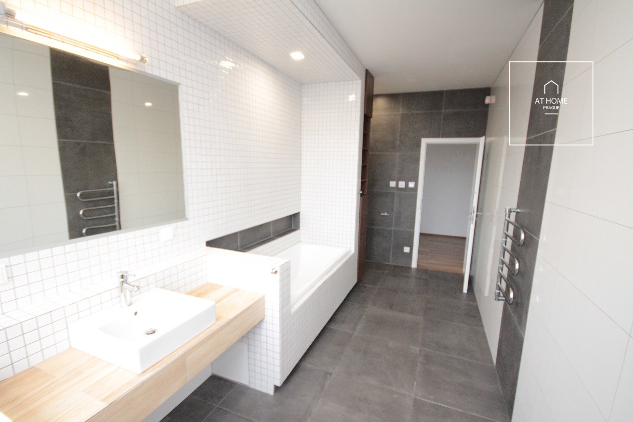 Newly built luxury house, Horoměřice