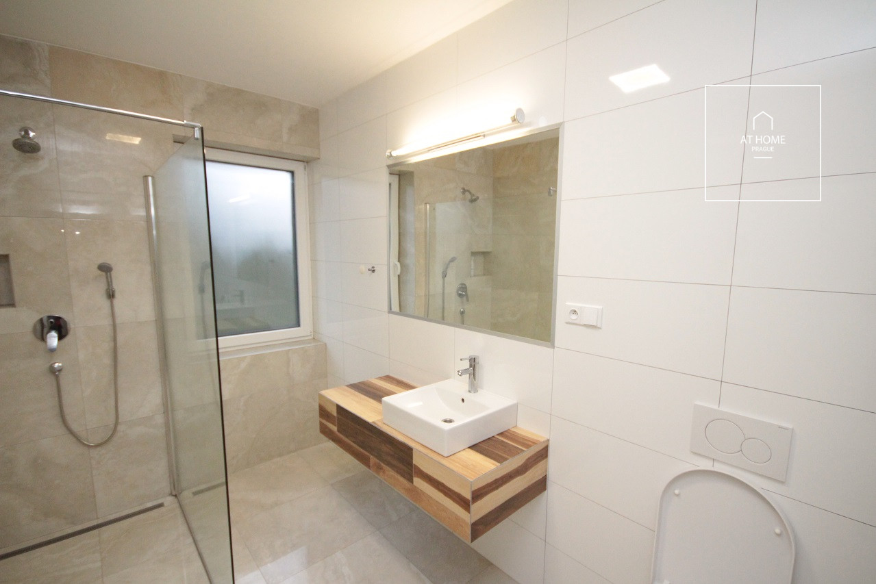 Newly built luxury house, Horoměřice