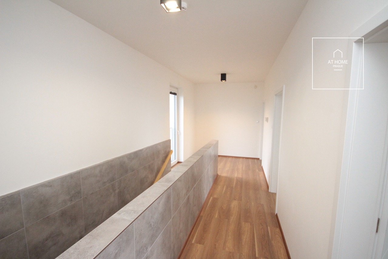 Newly built luxury house, Horoměřice