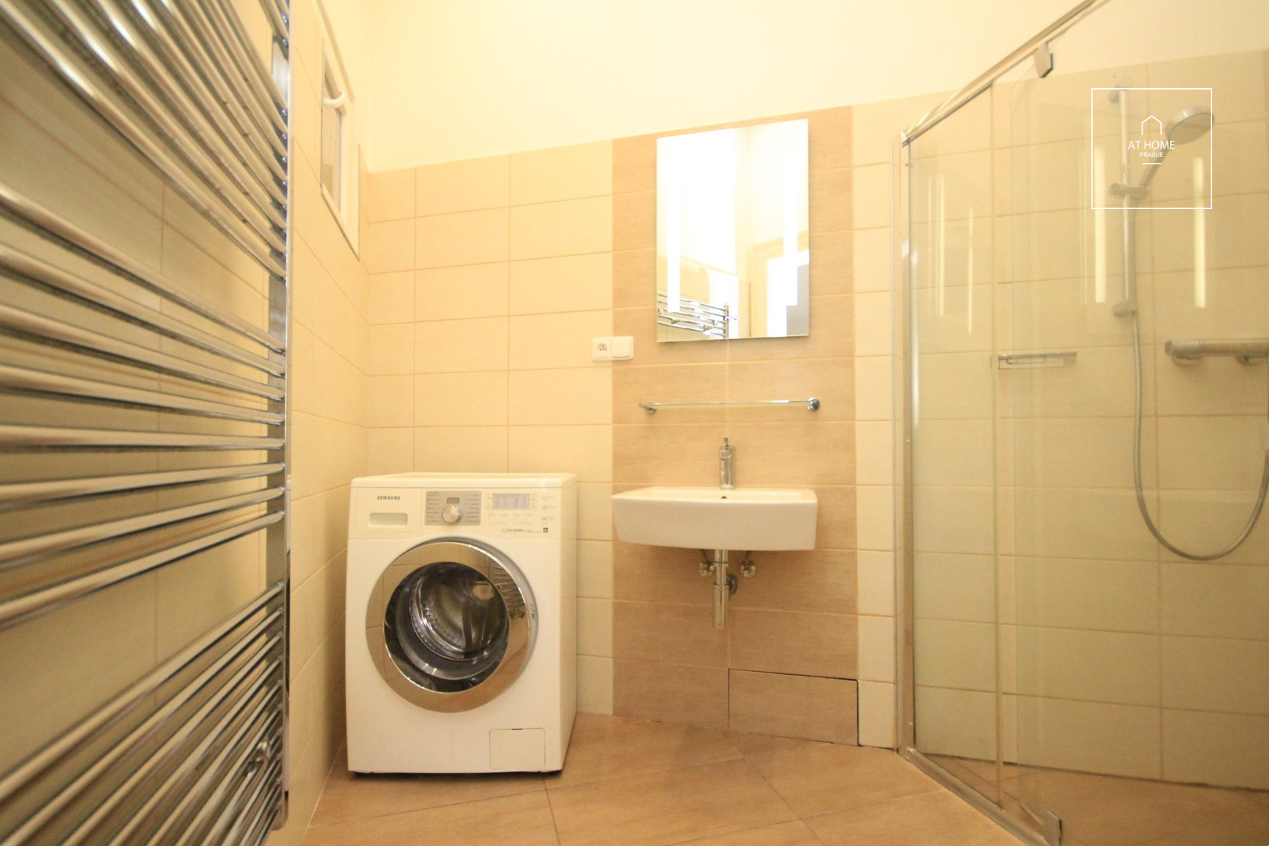 Nice, unfurnished 2+1 (two spacious rooms + kitchen), Šmilovského, Vinohrady