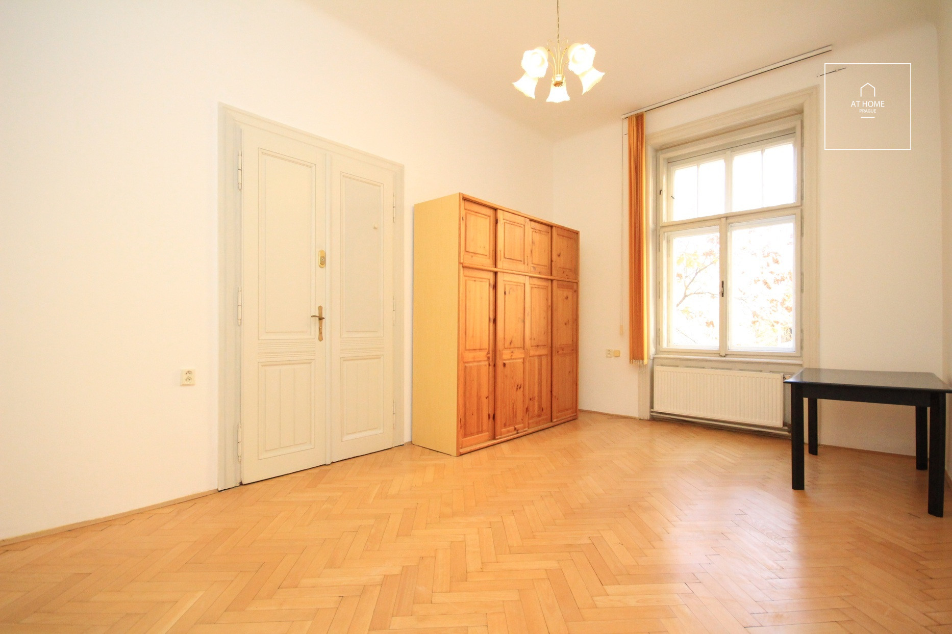 Nice, unfurnished 2+1 (two spacious rooms + kitchen), Šmilovského, Vinohrady