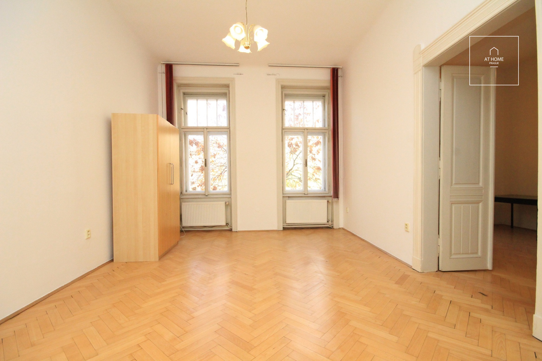 Nice, unfurnished 2+1 (two spacious rooms + kitchen), Šmilovského, Vinohrady