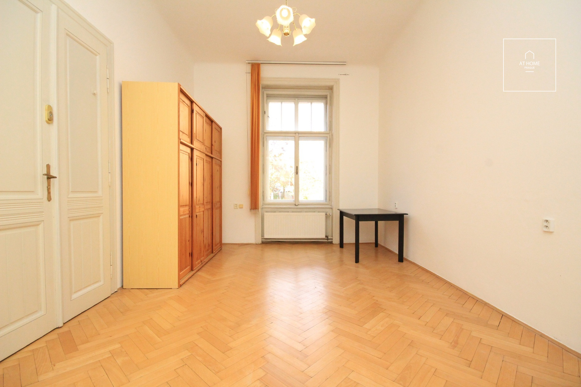 Nice, unfurnished 2+1 (two spacious rooms + kitchen), Šmilovského, Vinohrady