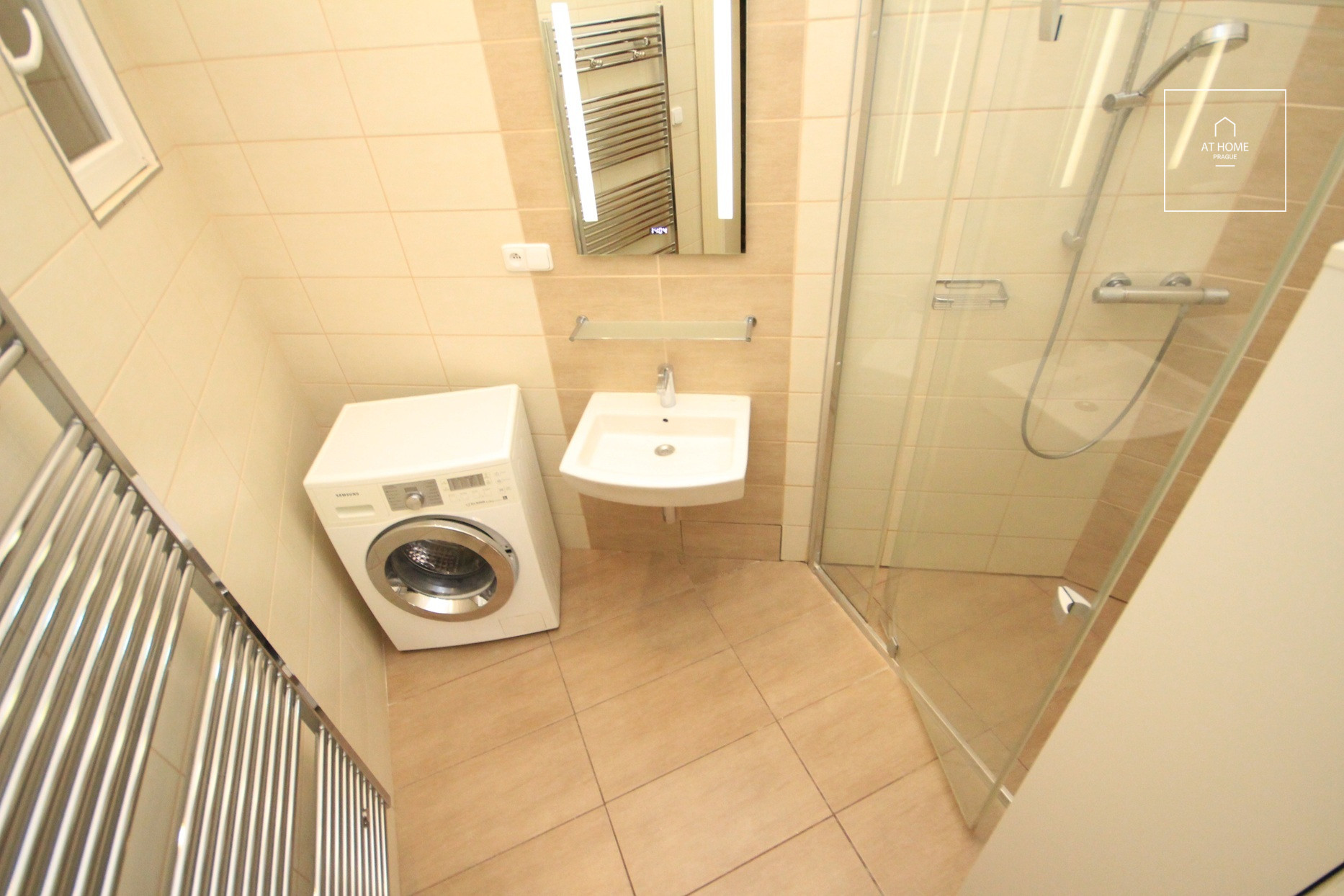 Nice, unfurnished 2+1 (two spacious rooms + kitchen), Šmilovského, Vinohrady