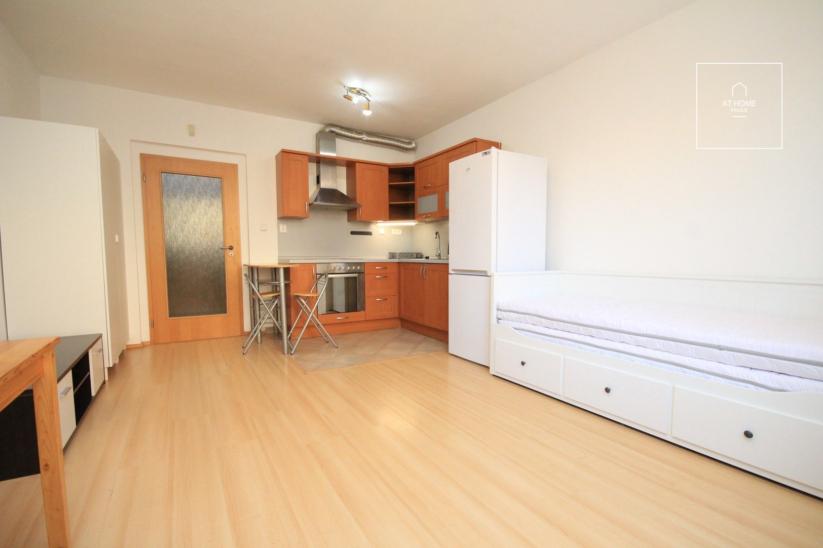 Fully furnished studio, Praha 10 - Záběhlice