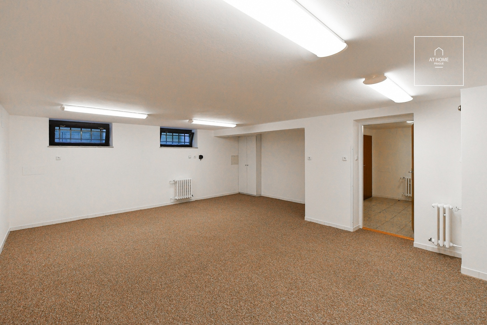 Unfurnished spacious 5-bedroom villa, Ke hrádku, Kunratice