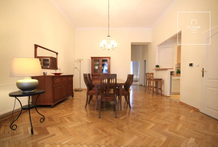 Nadstandardní, zařízený byt 3+kk, Belgická, Vinohrady