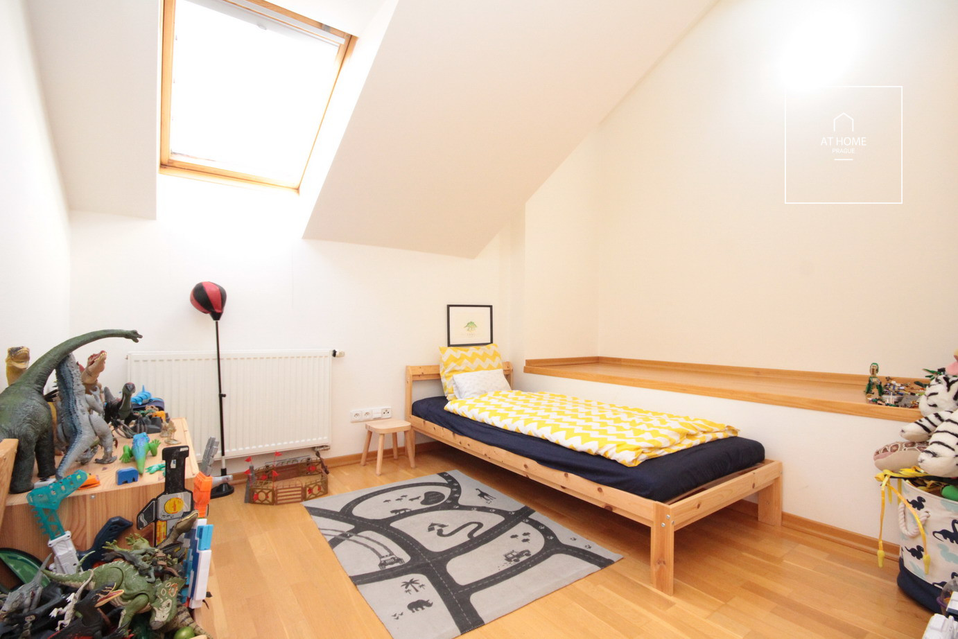 Stylish living right in Havlíčkovy Sady, Vinohrady