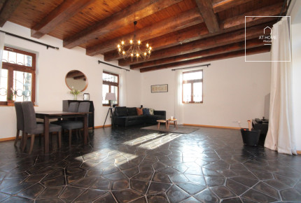 Stylish living right in Havlíčkovy Sady, Vinohrady