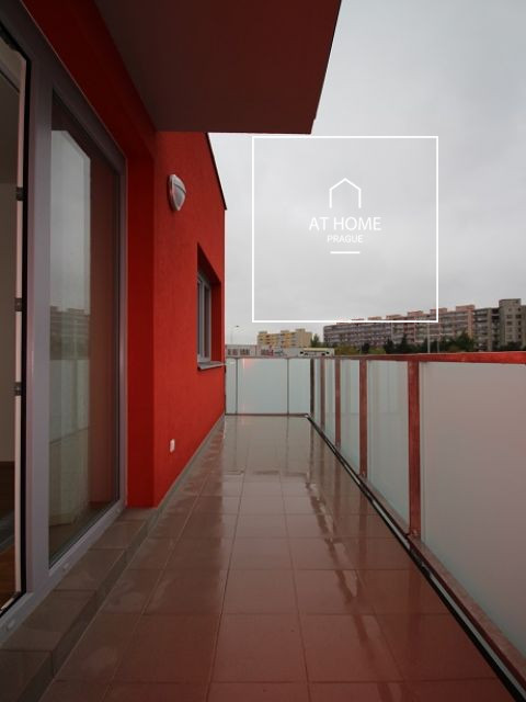 Nice one bedroom apartment with terrace, Wiesenthalova, Řeporyje