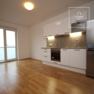 Nice one bedroom apartment with terrace, Wiesenthalova, Řeporyje