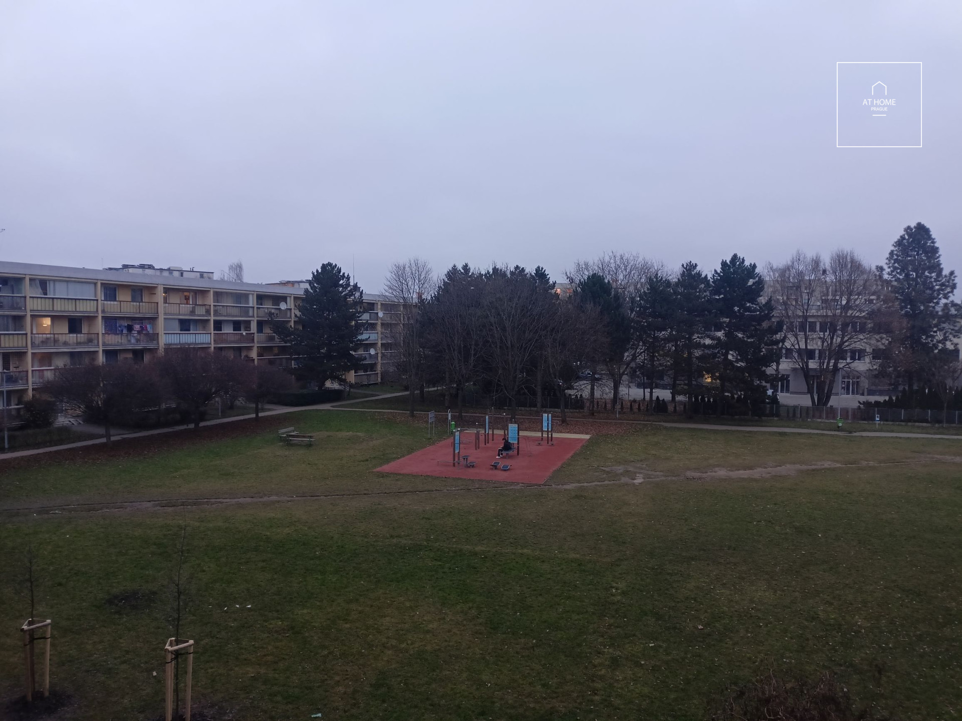 Nice 2-bedroom apartment with balcony, Prosek