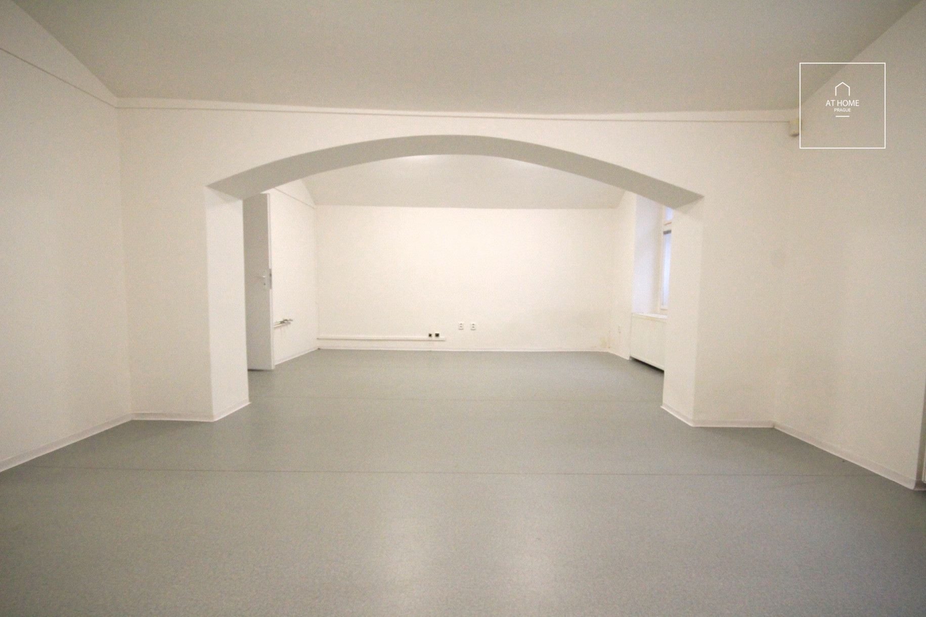 Office, commercial space for rent, Břevnov, Závěrka