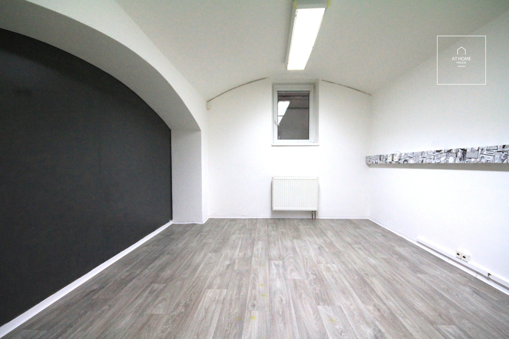 Office, commercial space for rent, Břevnov, Závěrka