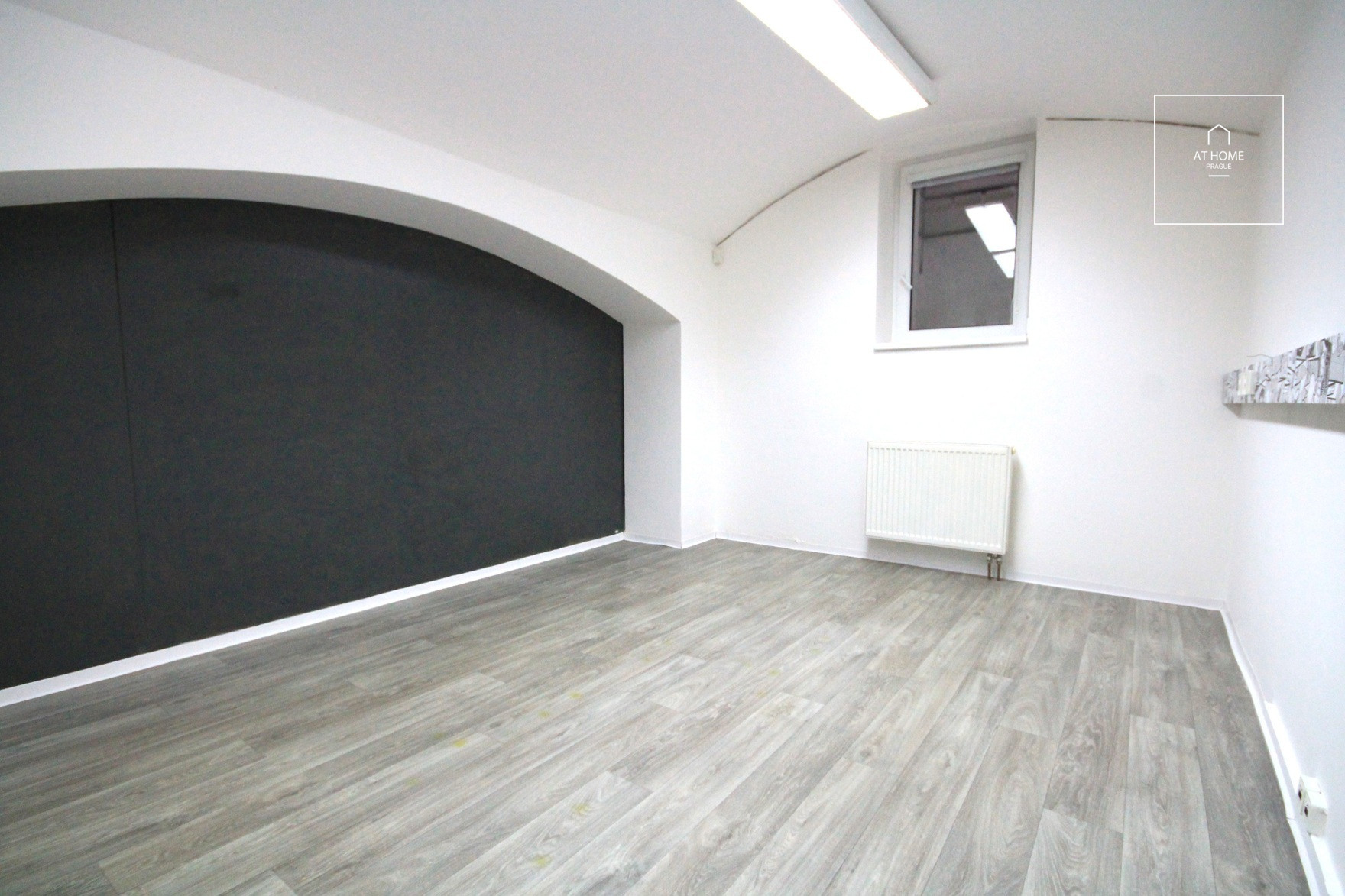 Office, commercial space for rent, Břevnov, Závěrka