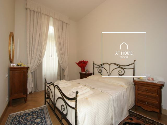 Luxurious, fully furnished flat, Italská, Vinohrady