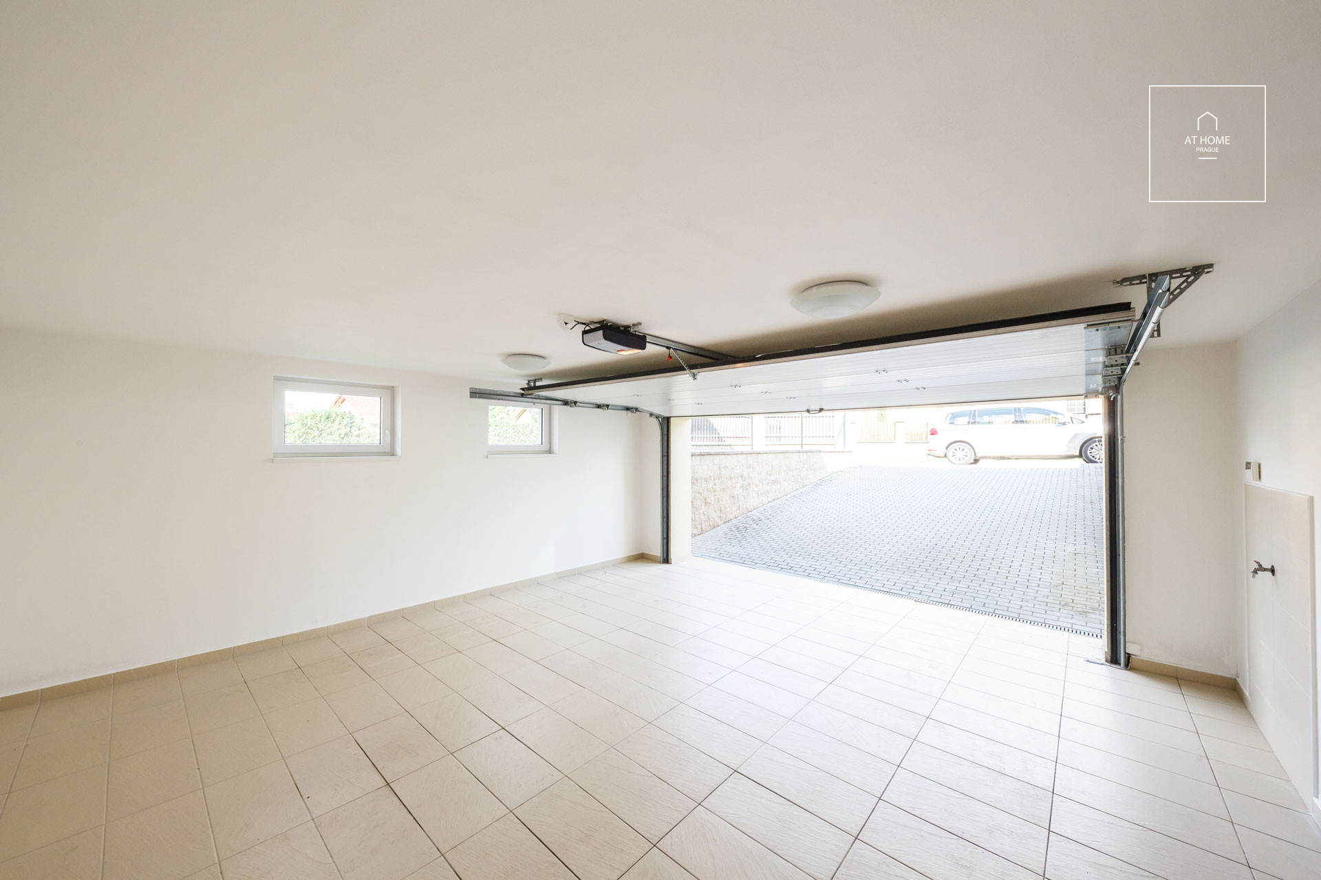 Pod Valem II., Průhonice