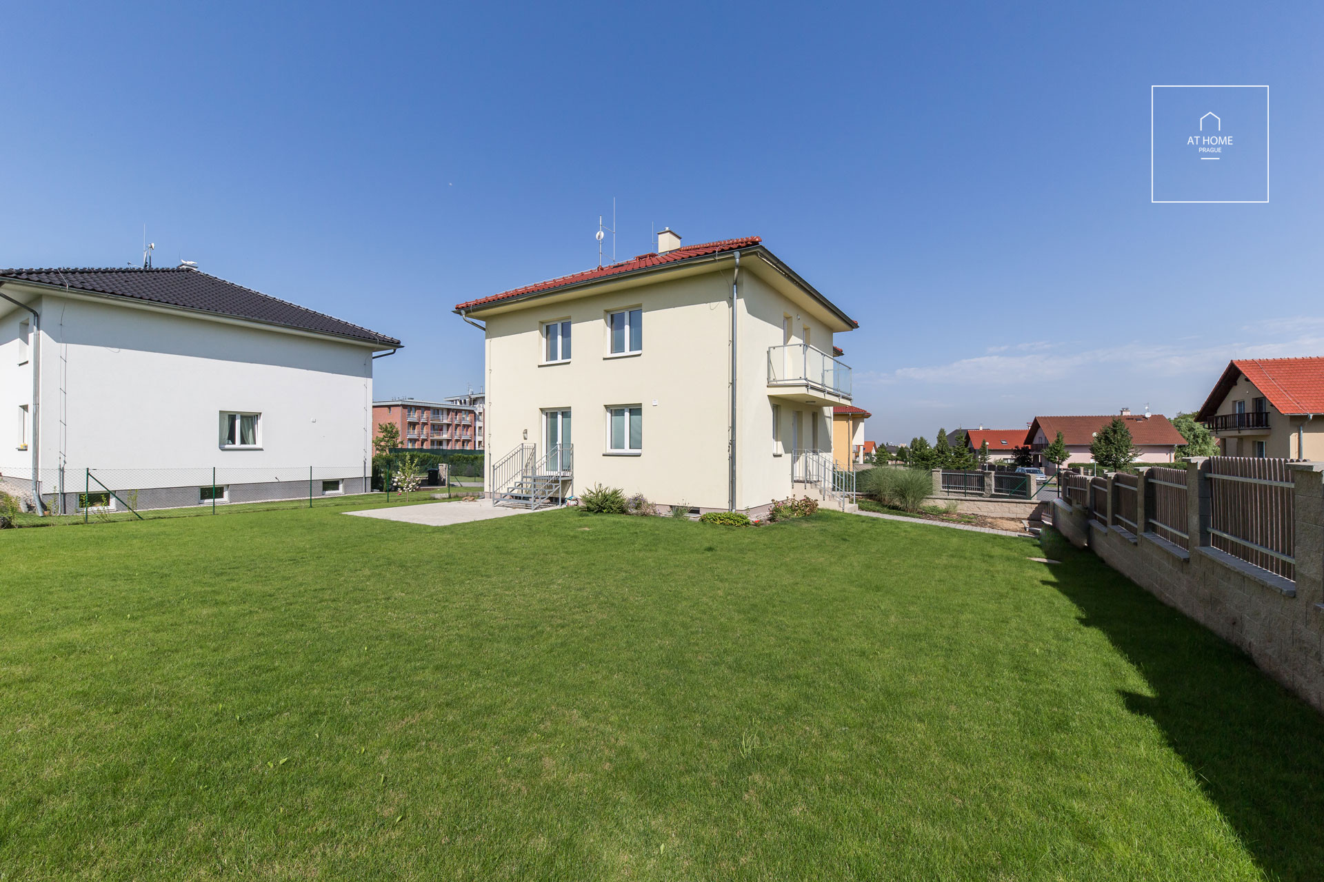 Pod Valem II., Průhonice