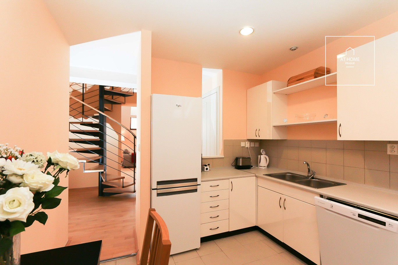 2 bedroom fully furnished duplex, Belgická, Vinohrady