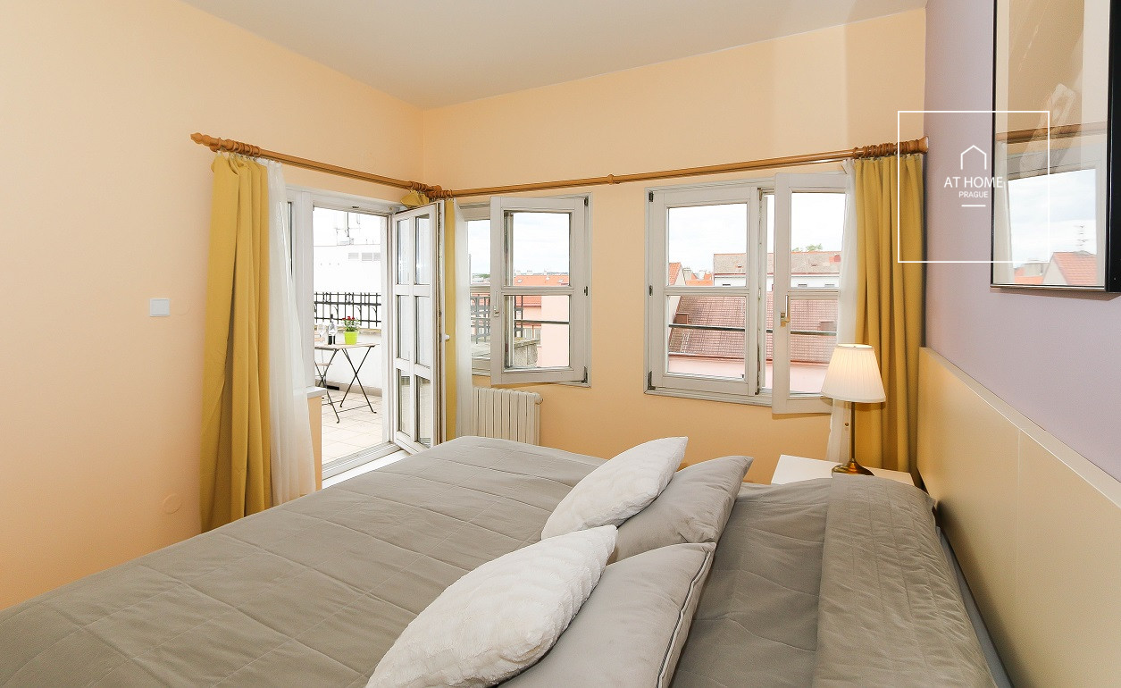 2 bedroom fully furnished duplex, Belgická, Vinohrady