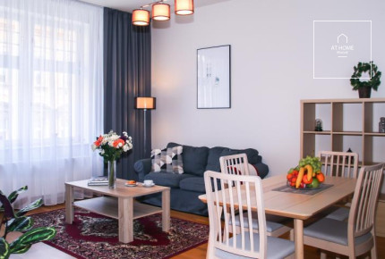 Příjemný zařízený byt, Na Kozačce, Vinohrady
