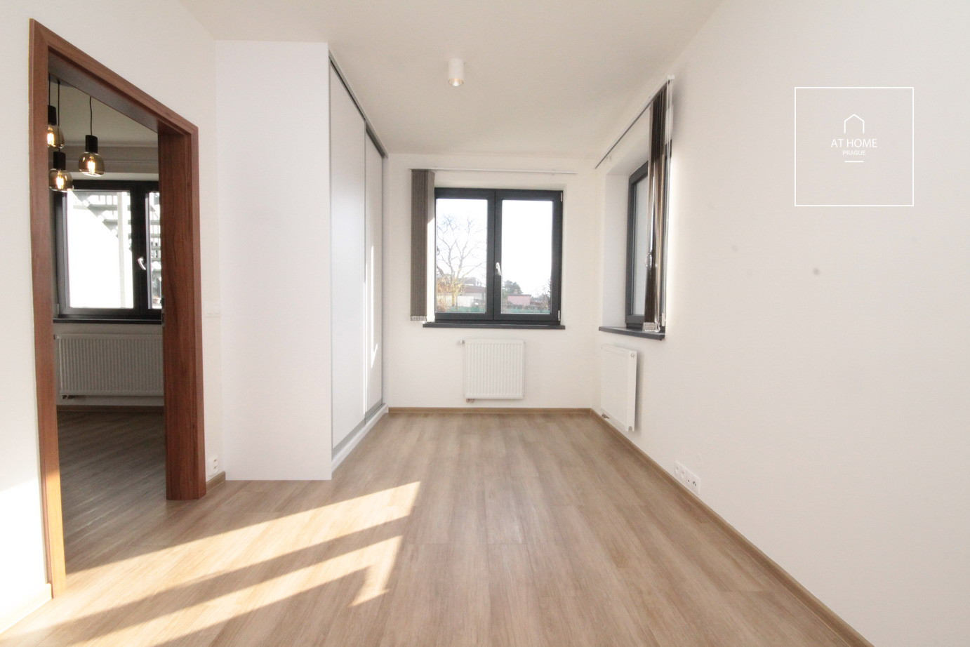 Nice one bedroom new apartment with parking, Zličín - Chrášťany