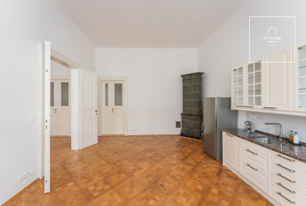 Unfurnished 1 bedroom apartment, Jana Masaryka, Vinohrady