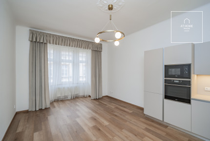 Unfurnished 1 bedroom apartment, Slezská, Vinohrady