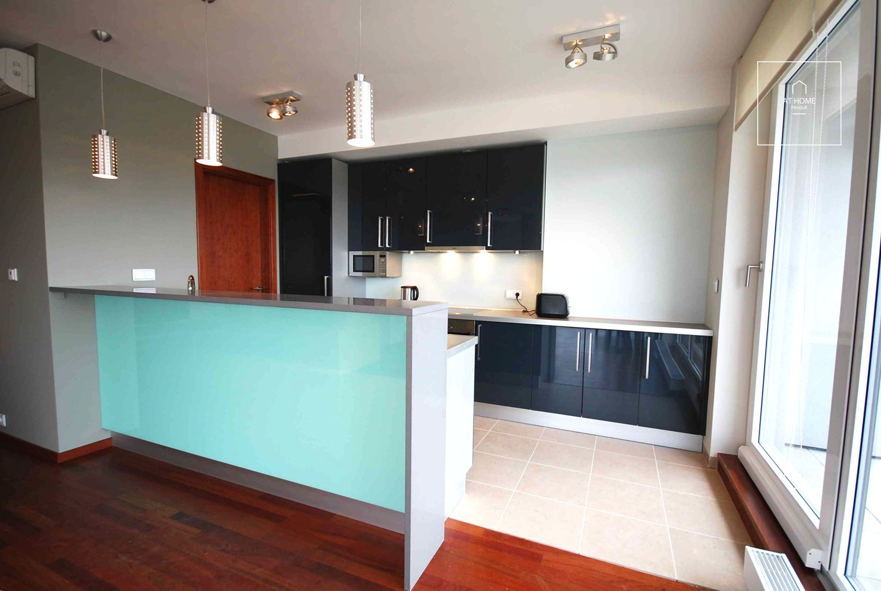 Fully furnished, luxury 3 bedroom apartment with 2 terraces, Rezidence Riegrovy Sady, Vinohrady