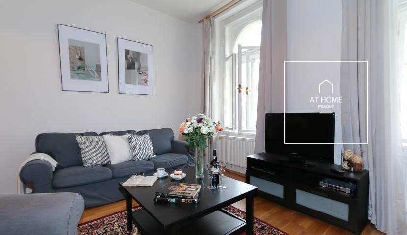 Plně zařízený apartman 3+kk , Sázavská, Vinohrady