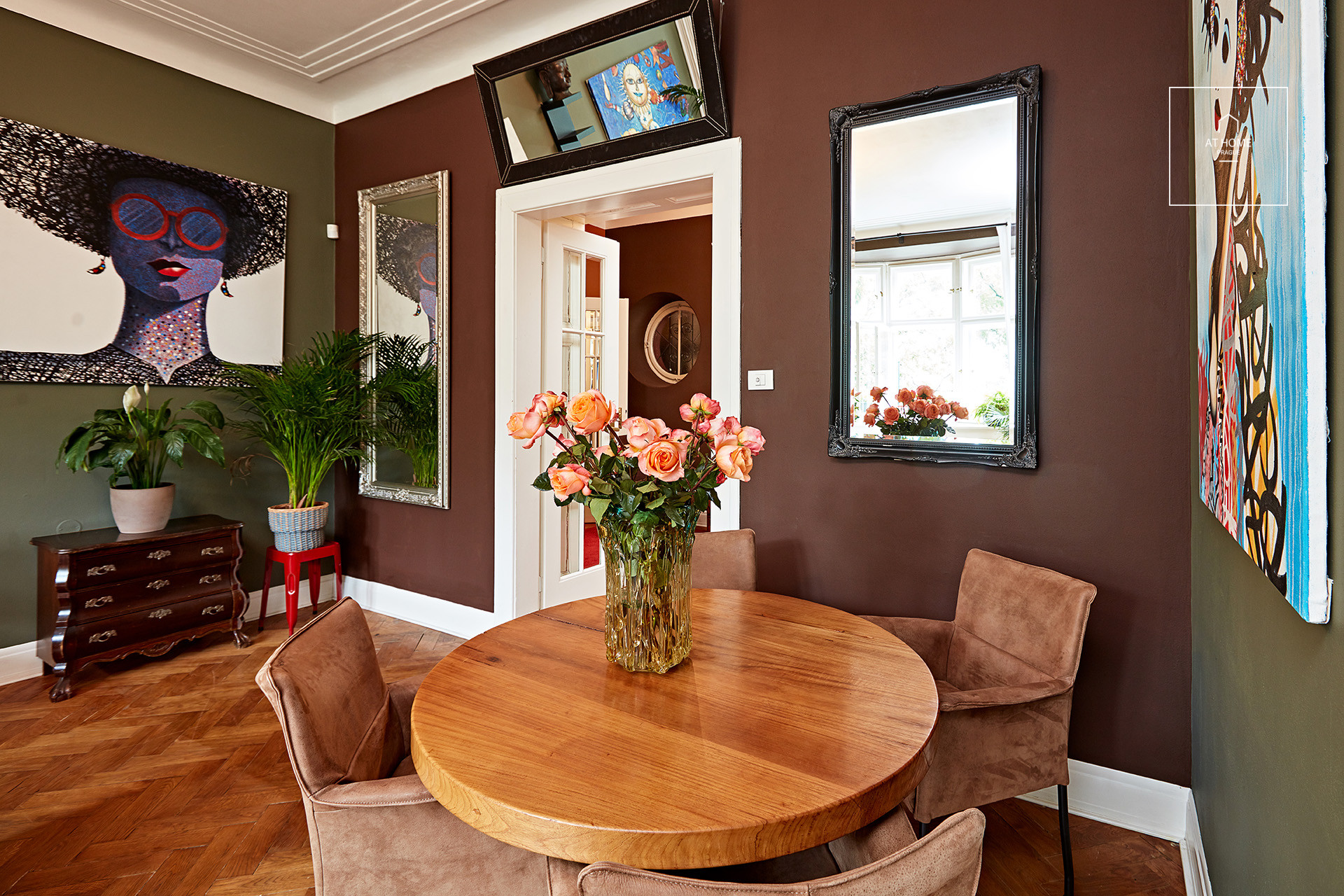 Fully furnished, luxury, 2 bedroom apartment. Na Hrobci, Nové Město