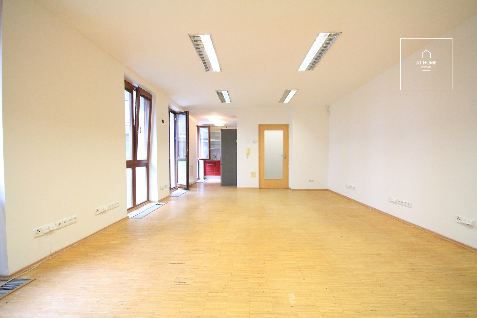 Unfurnished studio, Žižkov