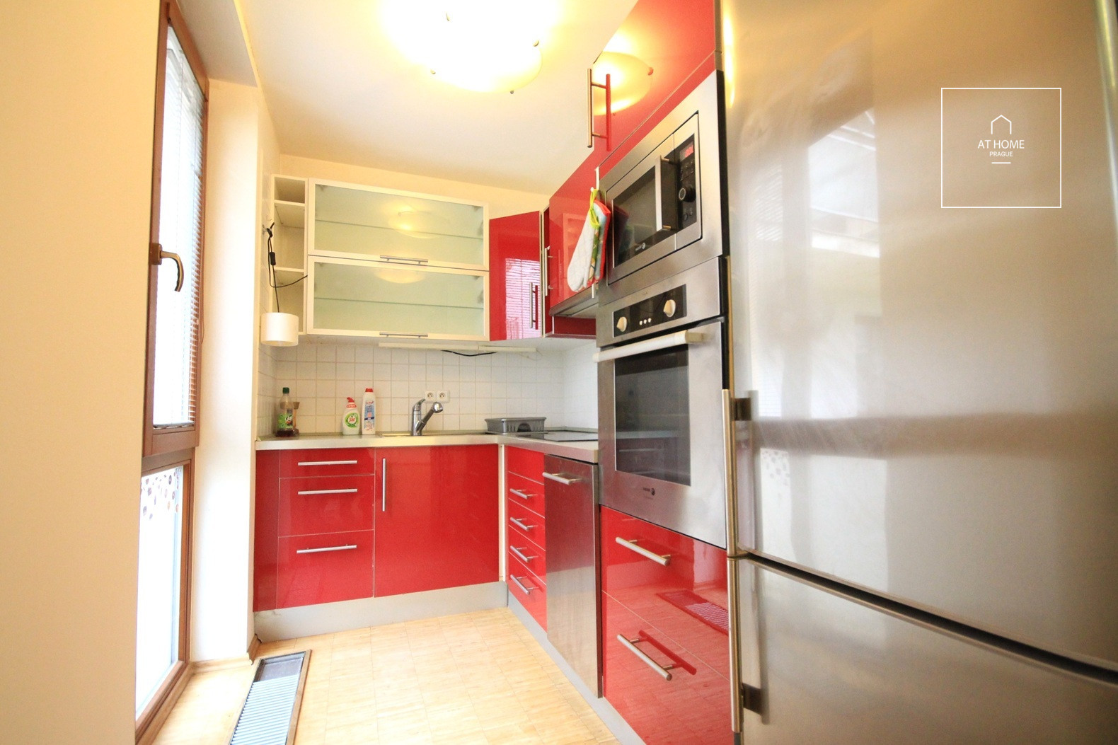 Byt 1+kk, nezařízený, Žižkov