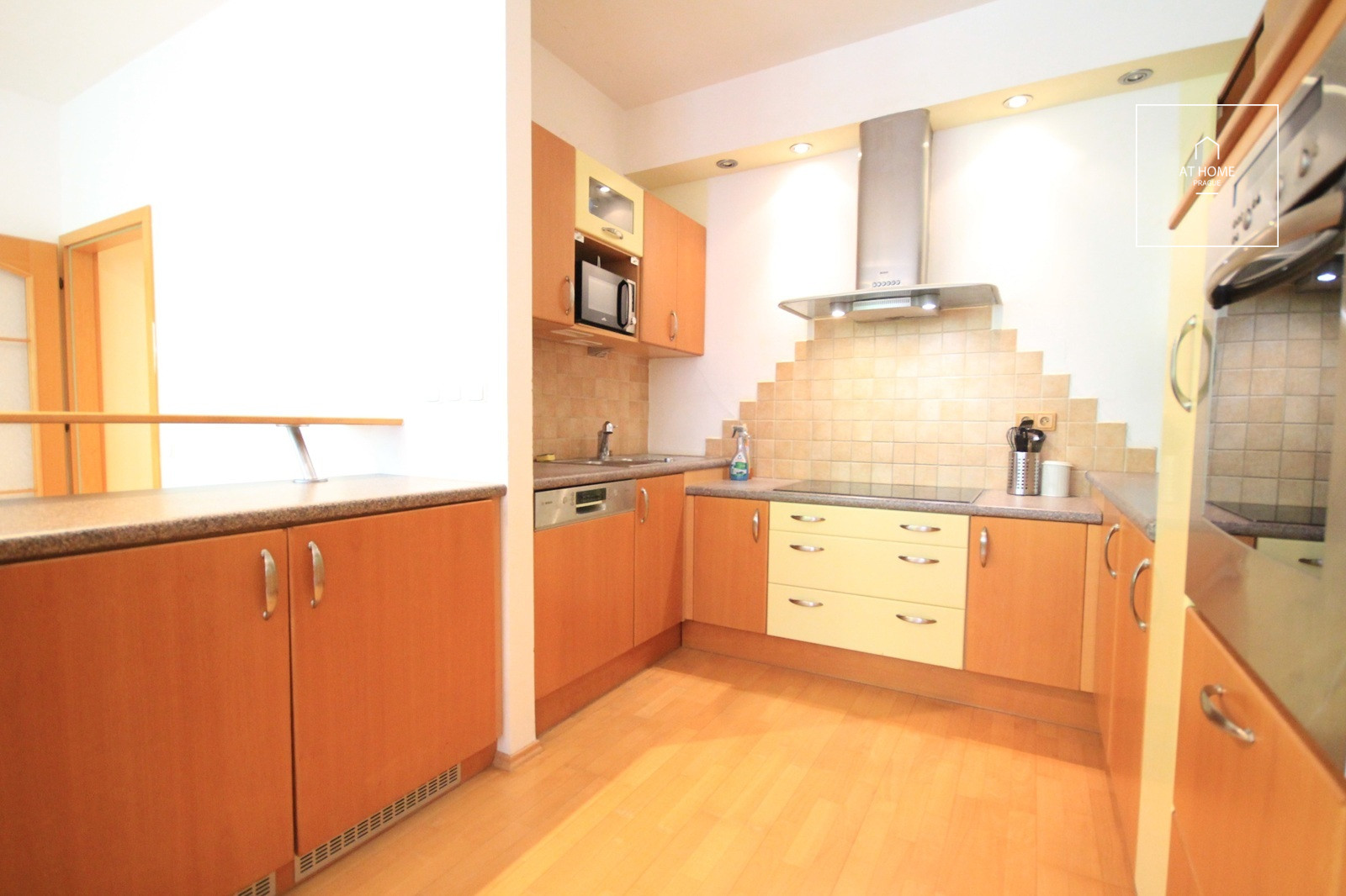 Fully furnished 2 bedroom apartment, 2x balcony, Předvoje, Petřiny