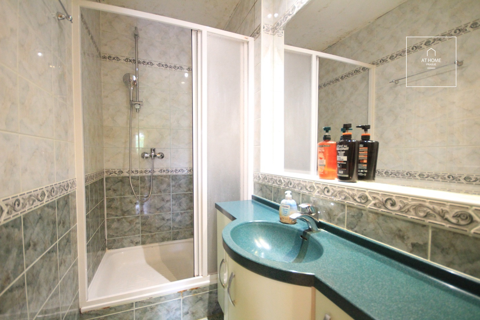Fully furnished 2 bedroom apartment, 2x balcony, Předvoje, Petřiny