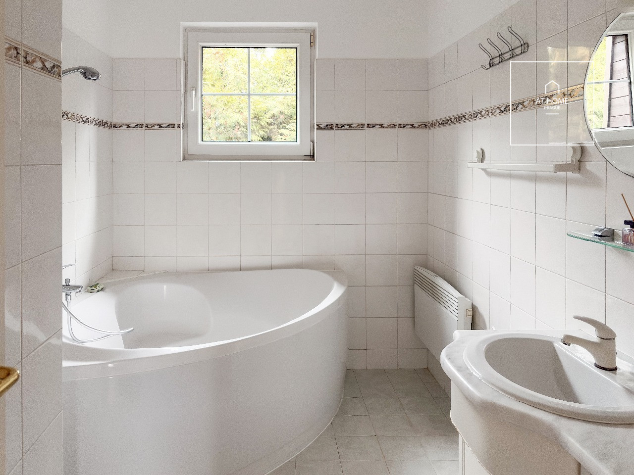 Nice family house for rent, Malá Šárka, Nebušice