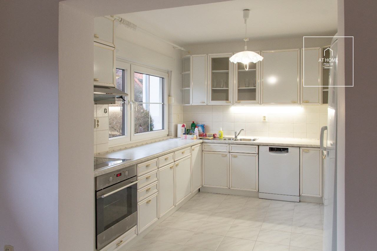 Nice family house for rent, Malá Šárka, Nebušice