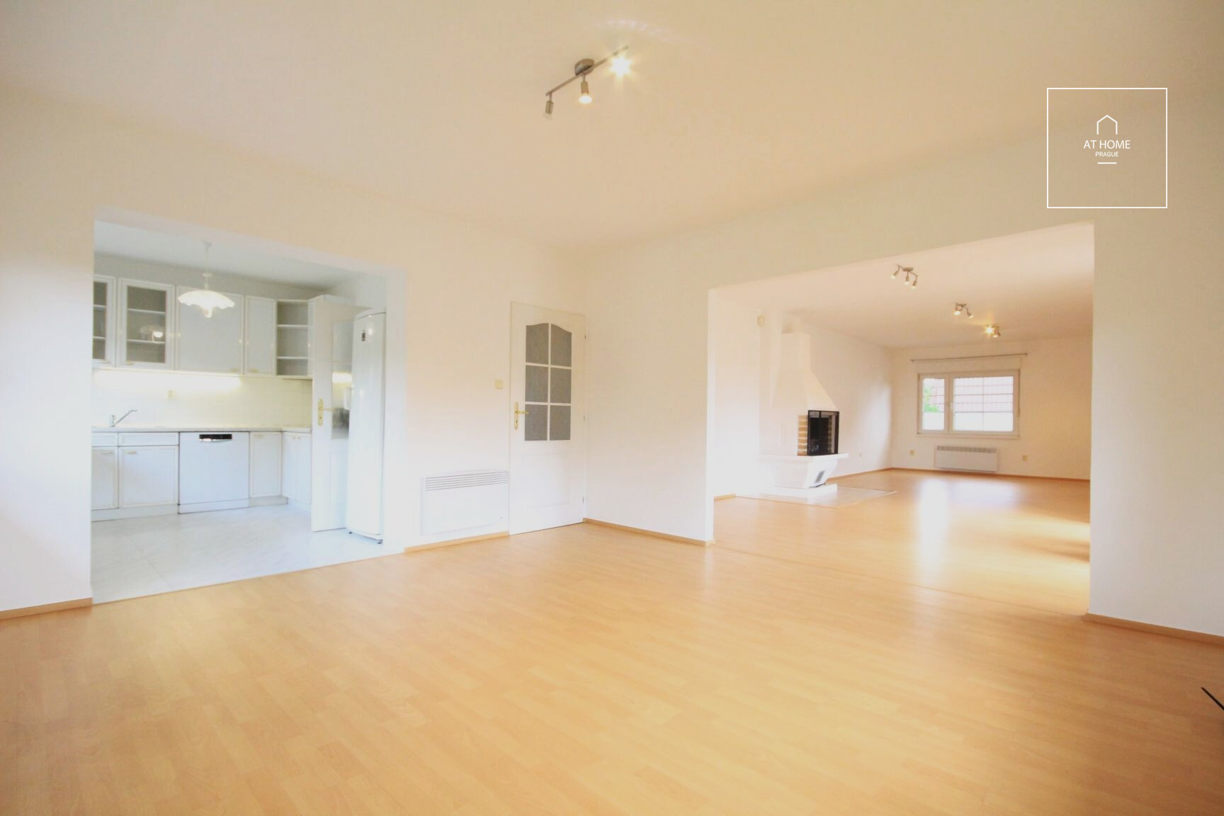 Nice family house for rent, Nebušice