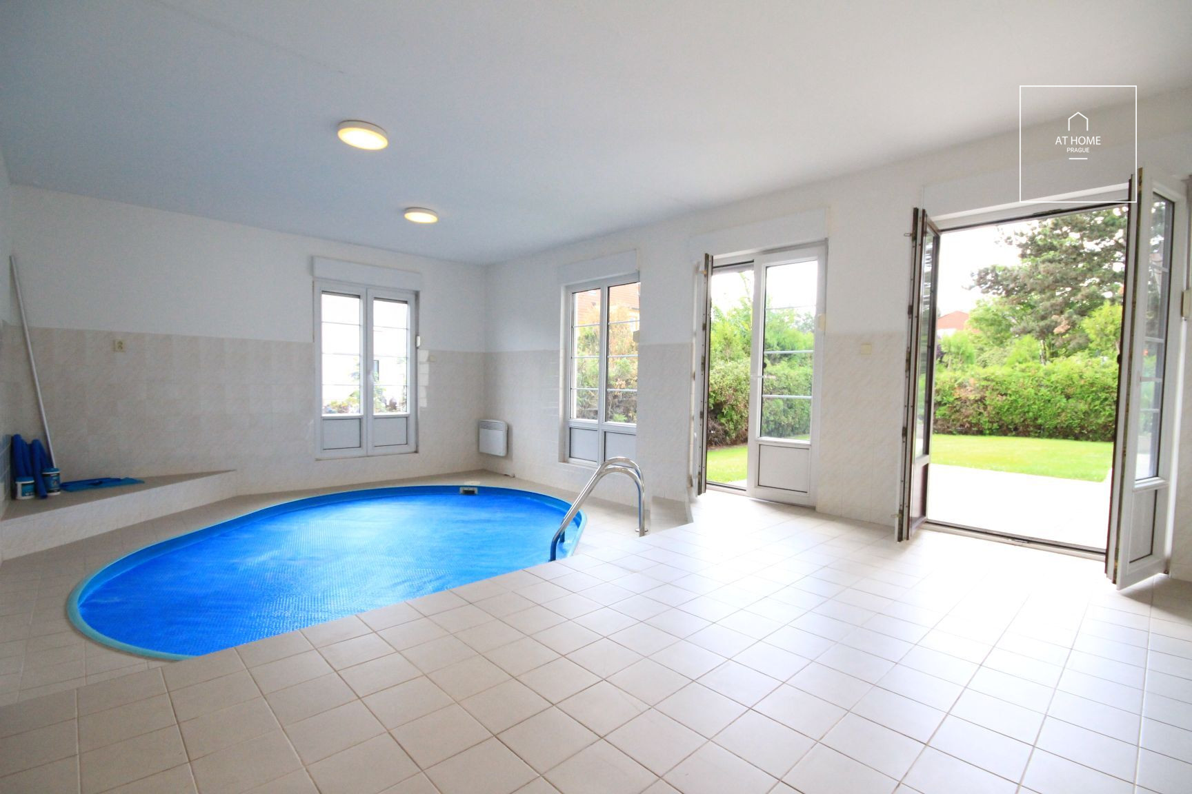 Nice family house for rent, Nebušice