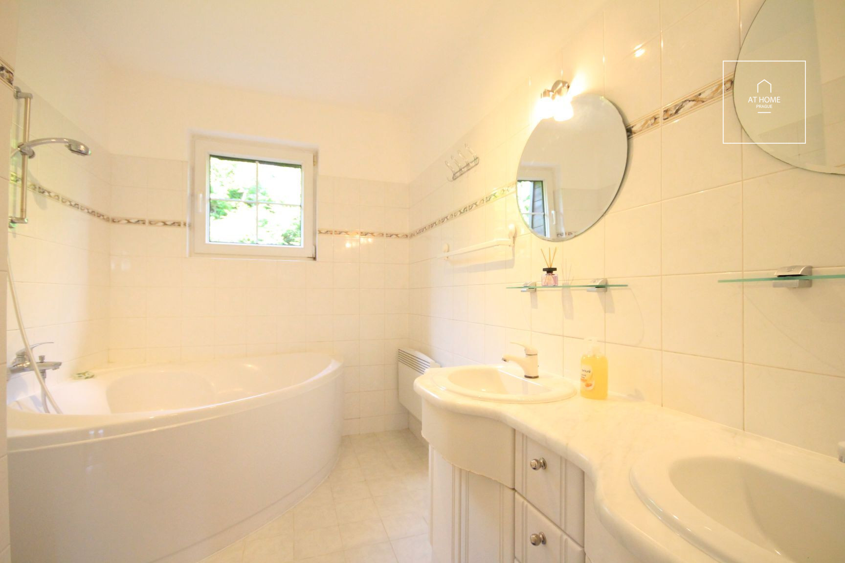 Nice family house for rent, Nebušice