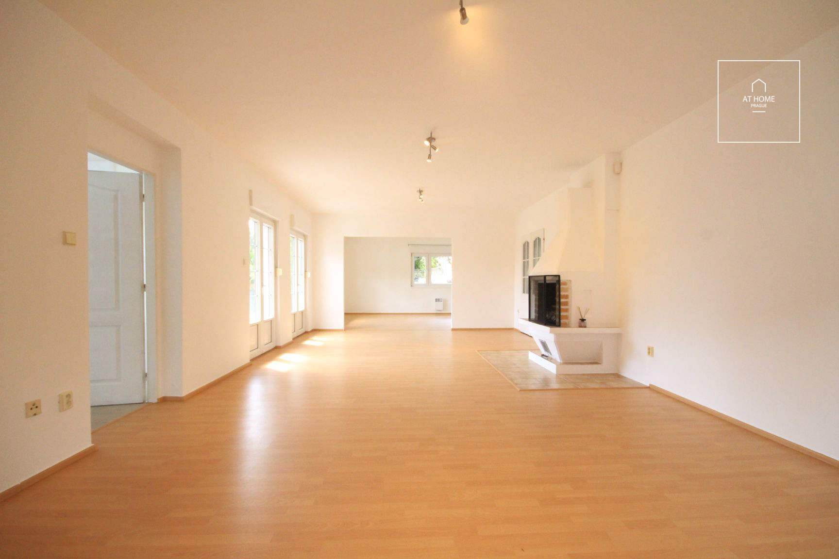 Nice family house for rent, Nebušice