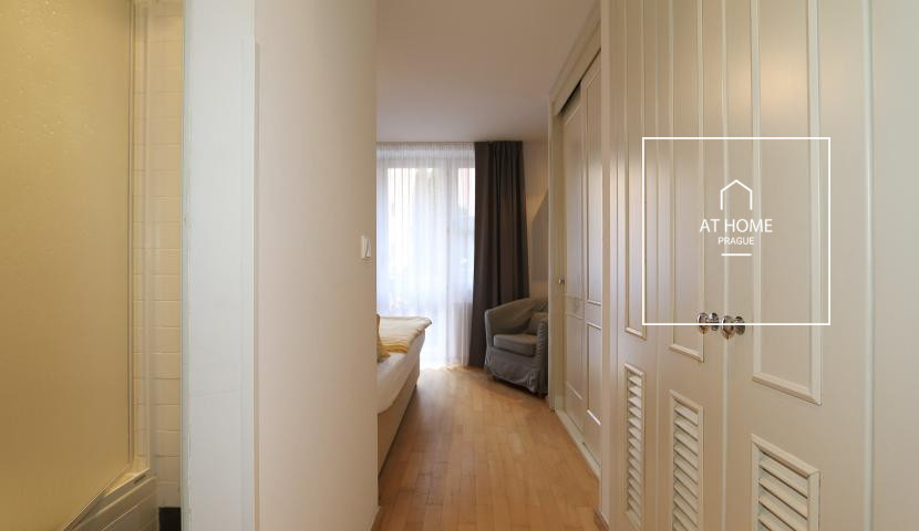 Nice duplex apartment, one bedroom, Vinohrady
