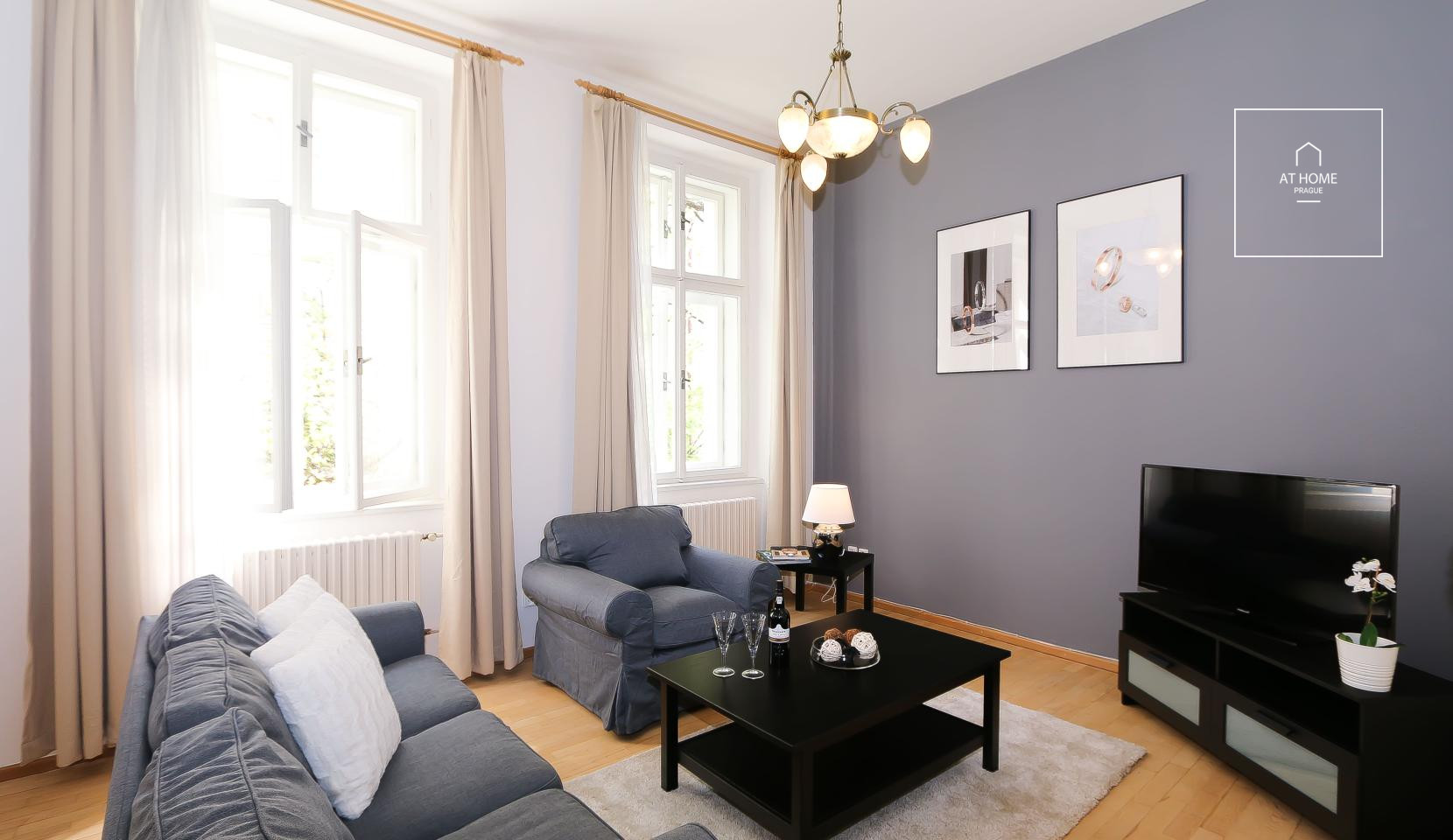 Plně zařízený byt 3+kk/balkon, Belgická, Vinohrady