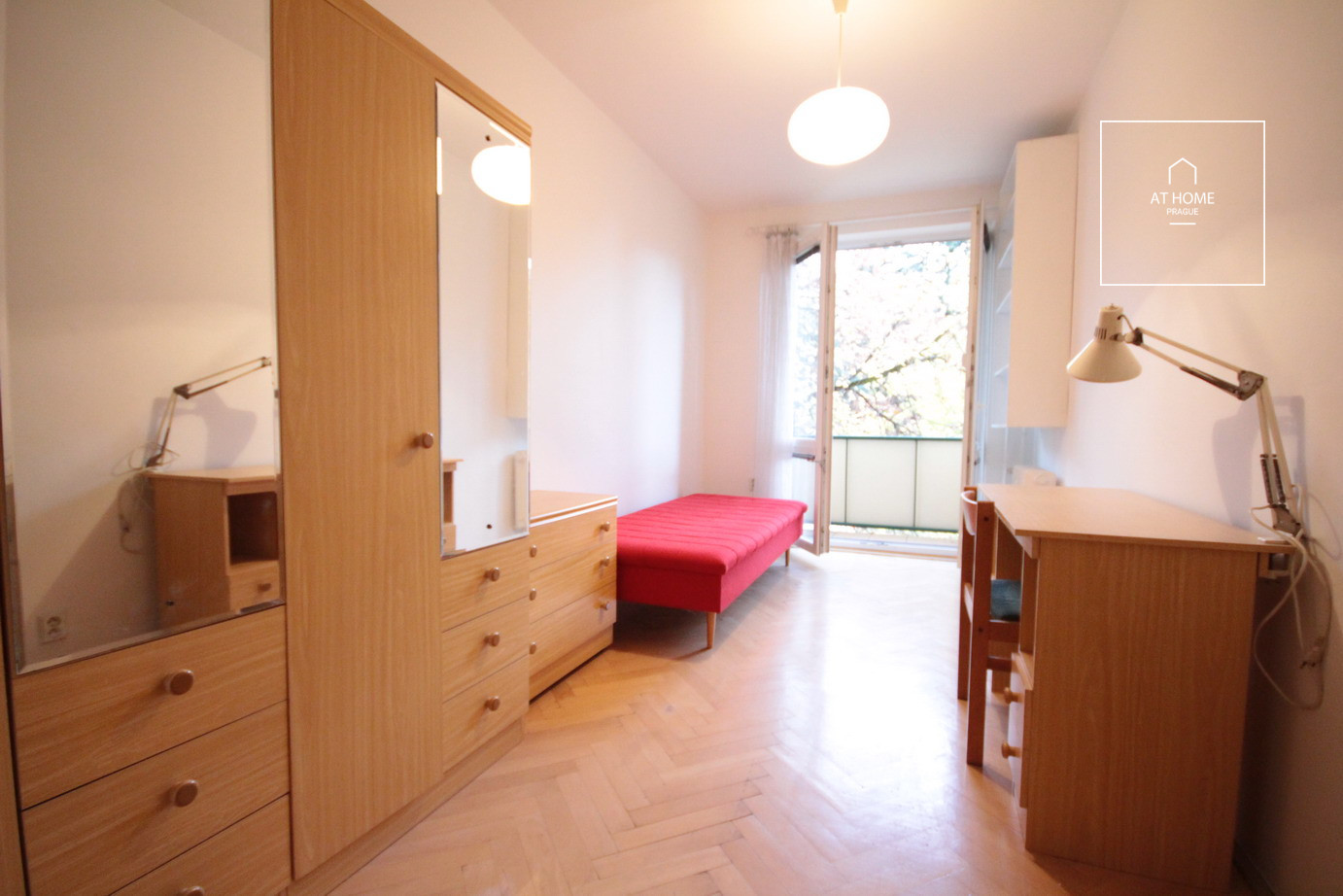 Nice 2-bedroom apartment with balcony, Záběhlice, Praha 4
