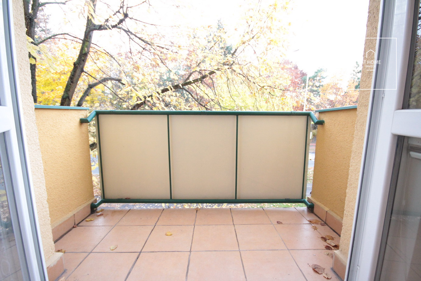 Nice 2-bedroom apartment with balcony, Záběhlice, Praha 4