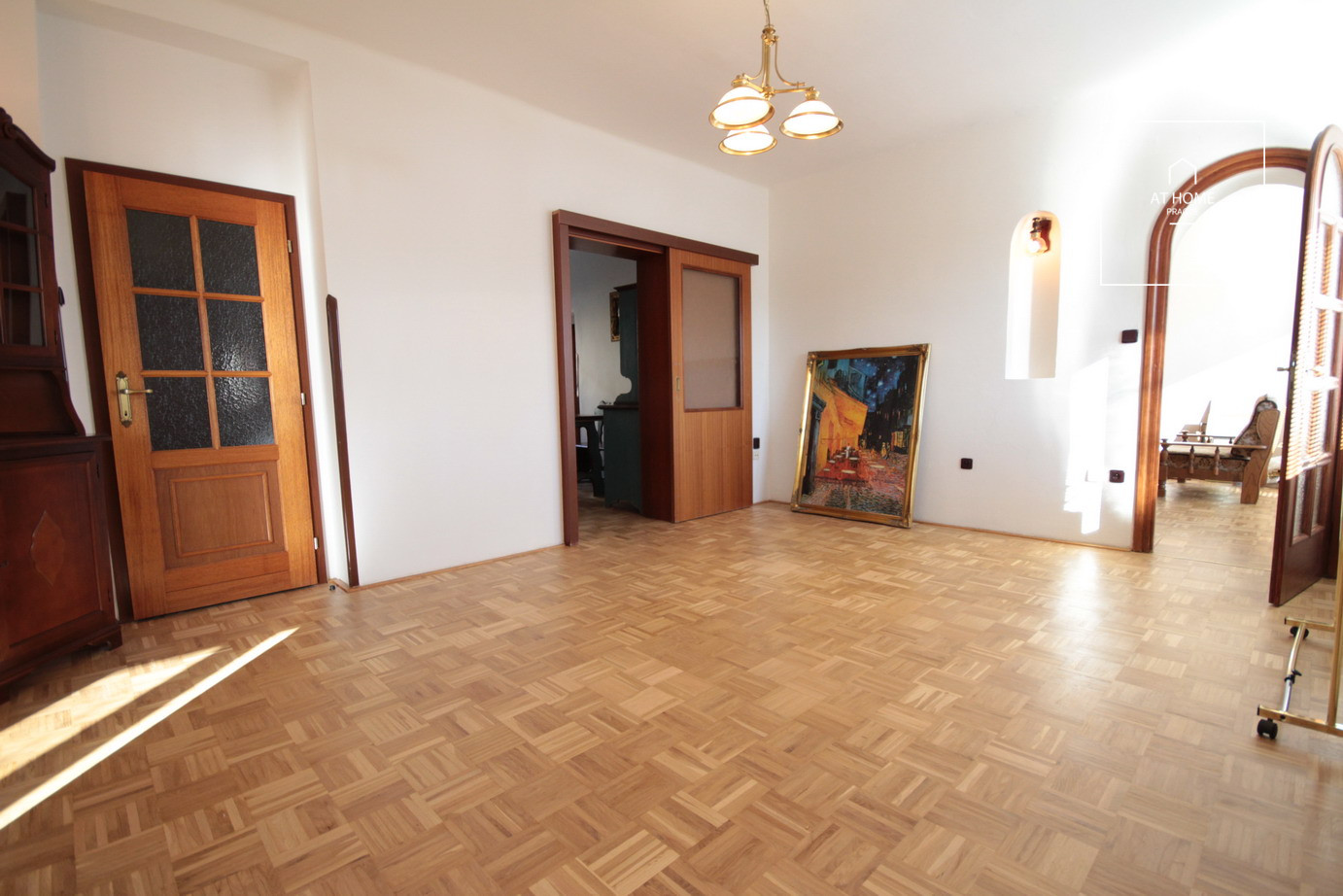 Spacious bright 3-bedroom apartment, Prague 4 - Krč