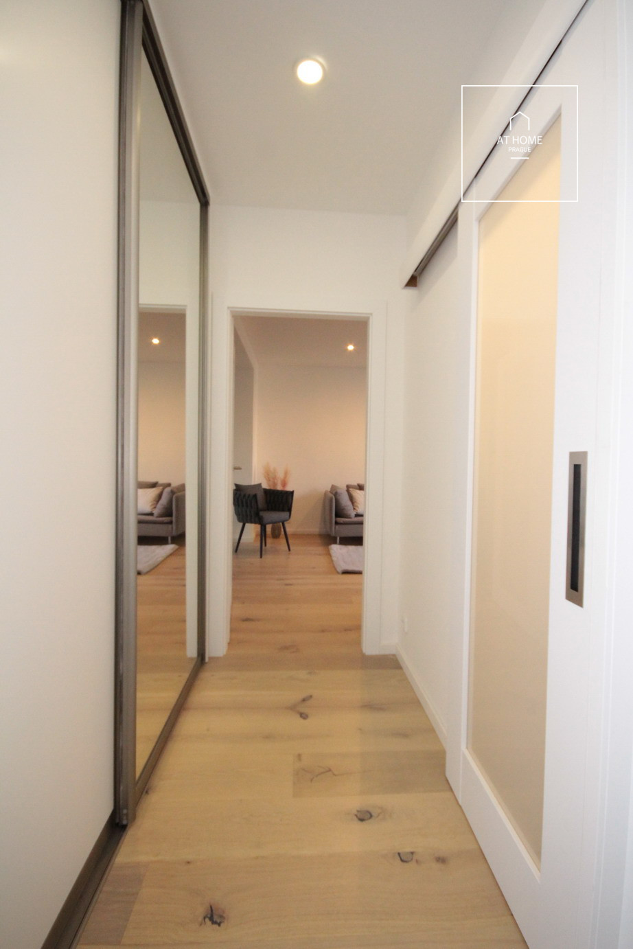 Charming new and furnished one-bedroom apartment, Dejvice